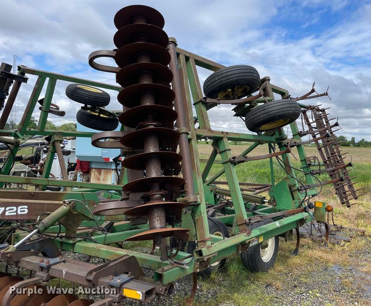 image for item OG9933 John Deere  726 mulch finisher