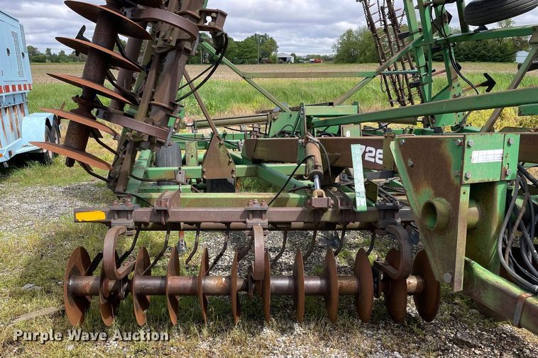 image for item OG9933 John Deere  726 mulch finisher