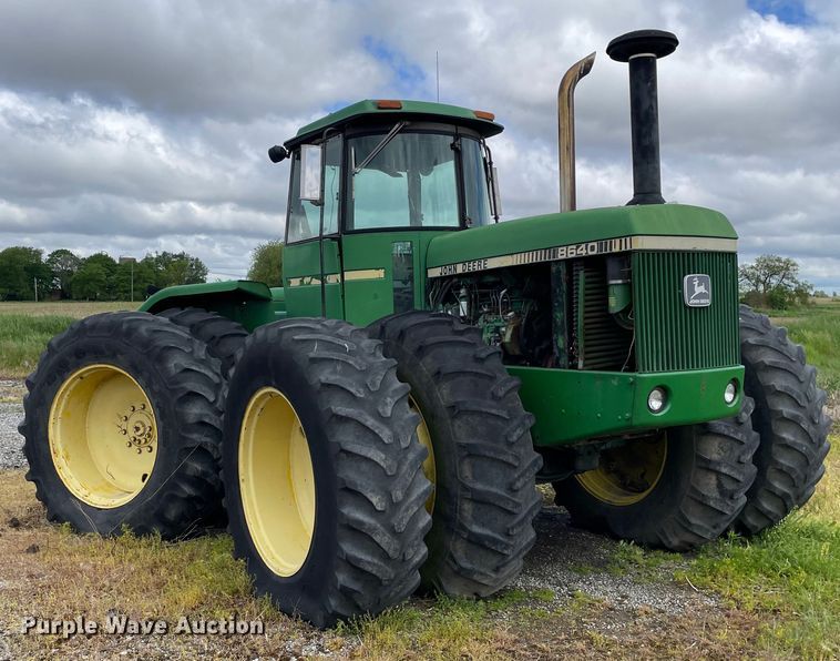 image for item OG9934 1979 John Deere 8640 4WD tractor