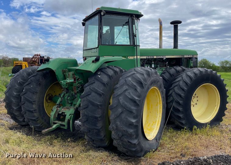 image for item OG9934 1979 John Deere 8640 4WD tractor