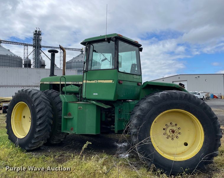 image for item OG9934 1979 John Deere 8640 4WD tractor