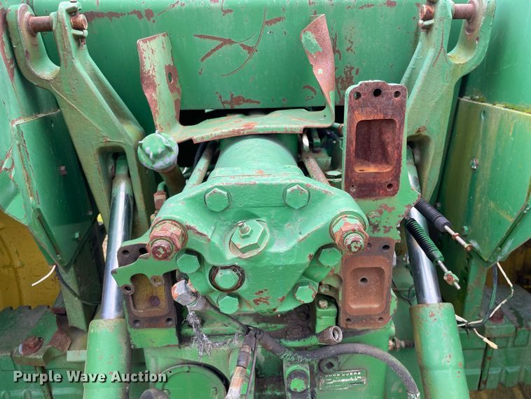 image for item OG9934 1979 John Deere 8640 4WD tractor