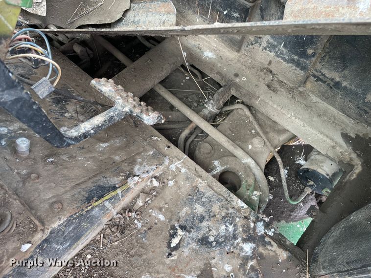 image for item OG9934 1979 John Deere 8640 4WD tractor