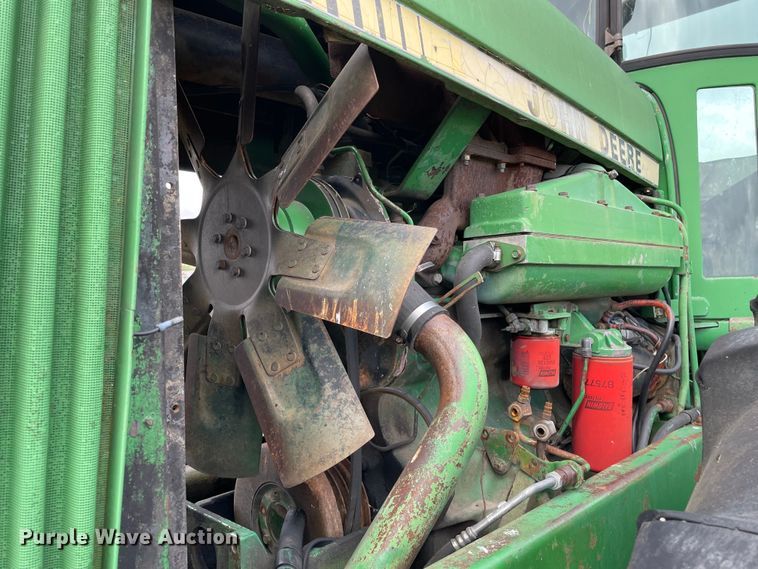 image for item OG9934 1979 John Deere 8640 4WD tractor