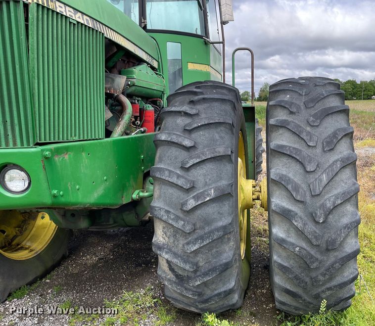 image for item OG9934 1979 John Deere 8640 4WD tractor