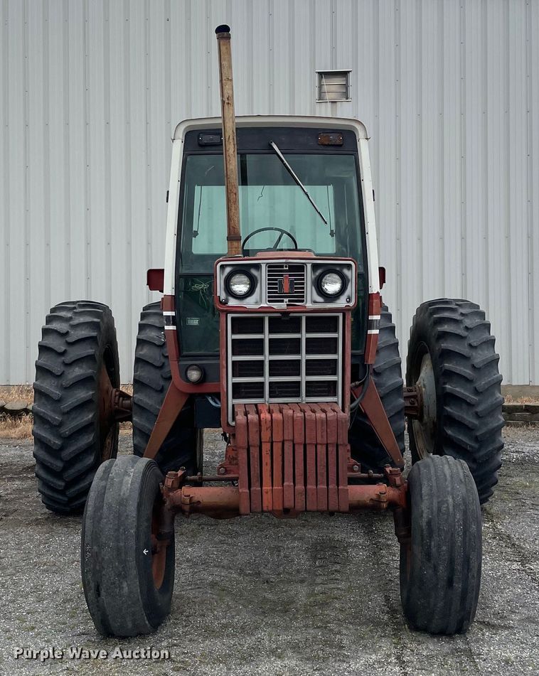 image for item OG9937 1977 International  1486 tractor