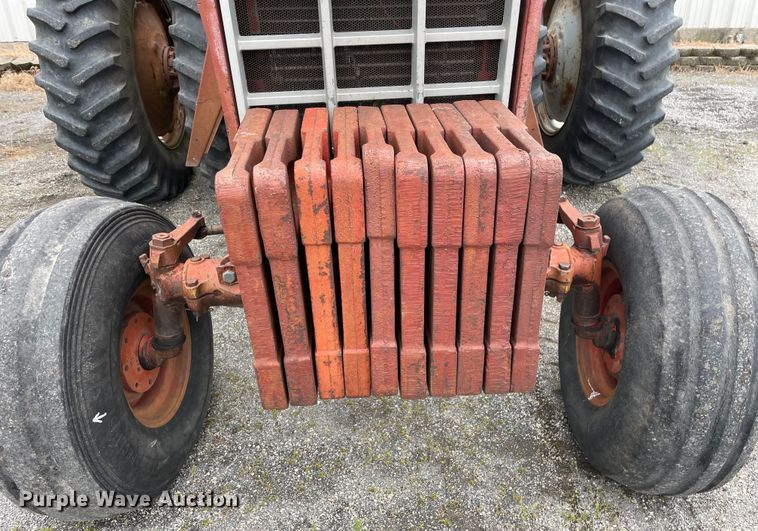image for item OG9937 1977 International  1486 tractor