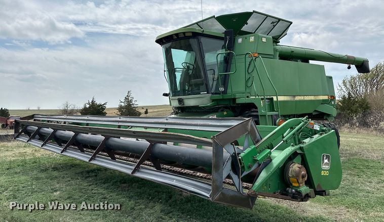 image for item OI9048 1994 John Deere 9600 combine