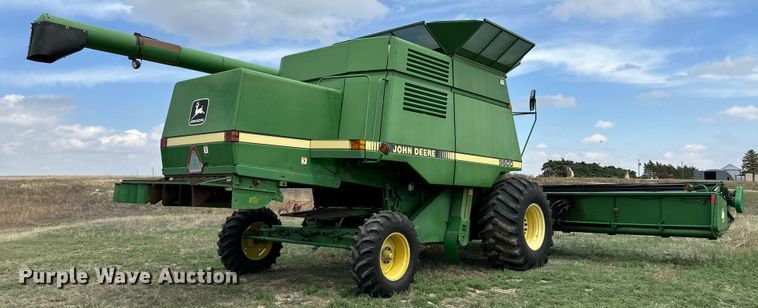 image for item OI9048 1994 John Deere 9600 combine