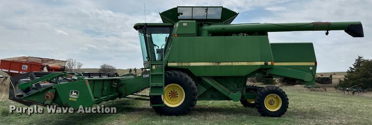 image for item OI9048 1994 John Deere 9600 combine