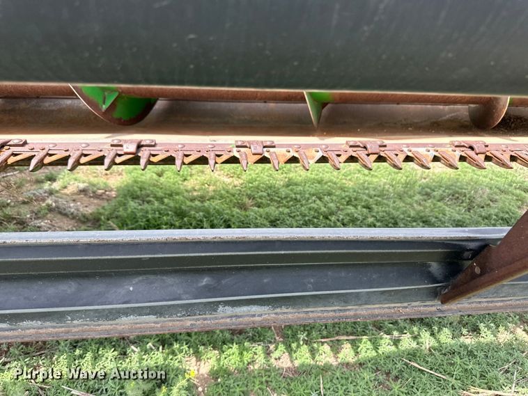 image for item OI9048 1994 John Deere 9600 combine