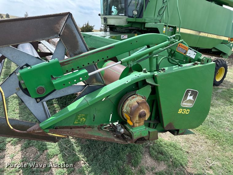 image for item OI9048 1994 John Deere 9600 combine