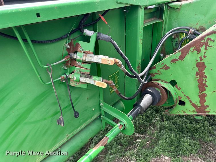 image for item OI9048 1994 John Deere 9600 combine