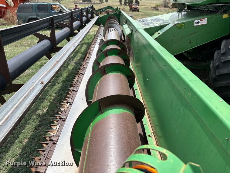 image for item OI9048 1994 John Deere 9600 combine