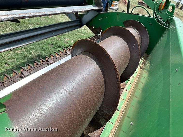 image for item OI9048 1994 John Deere 9600 combine