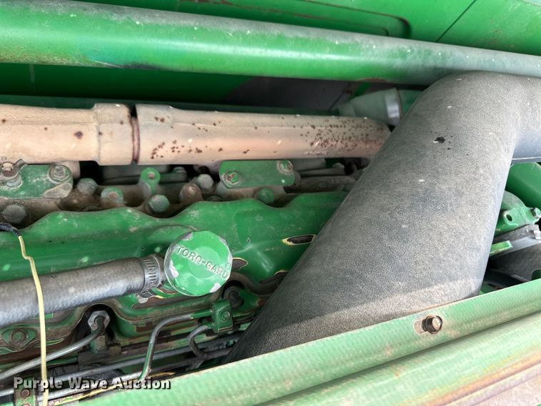 image for item OI9048 1994 John Deere 9600 combine