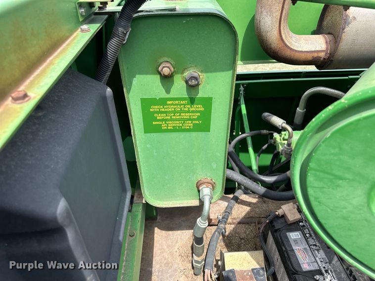 image for item OI9048 1994 John Deere 9600 combine