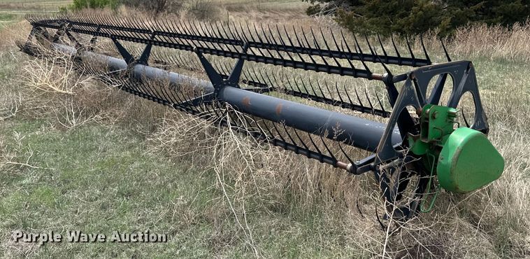 image for item OI9048 1994 John Deere 9600 combine