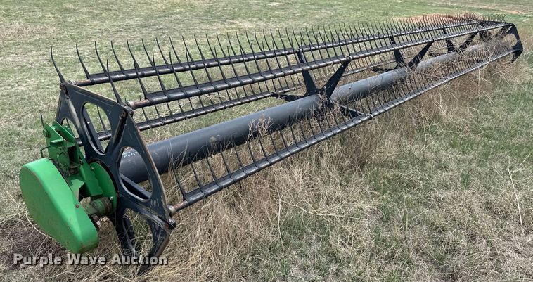 image for item OI9048 1994 John Deere 9600 combine