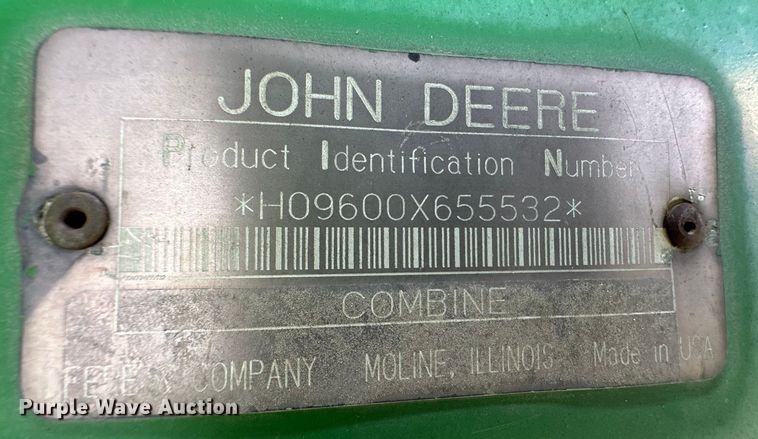 image for item OI9048 1994 John Deere 9600 combine