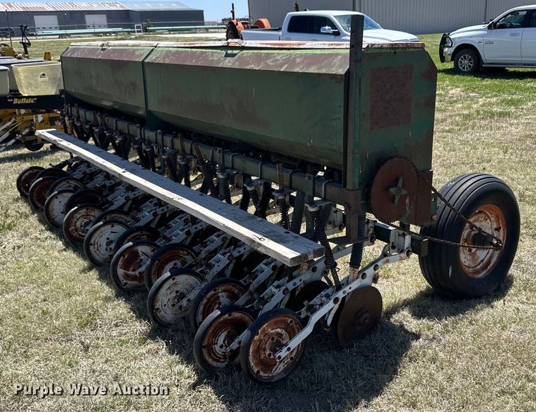 image for item OI9067 Grain drill