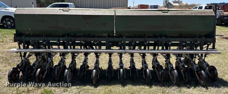 image for item OI9067 Grain drill