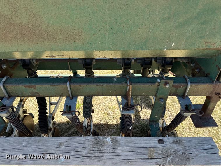 image for item OI9067 Grain drill