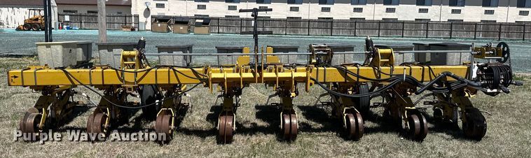 image for item OI9068 Buffalo planter