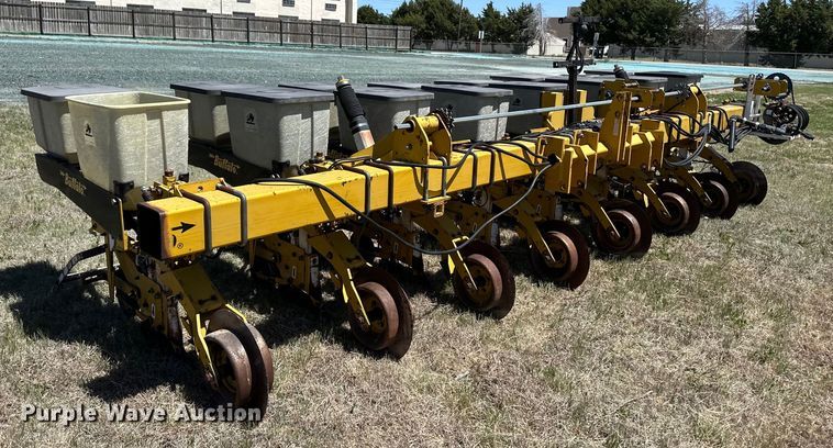 image for item OI9068 Buffalo planter