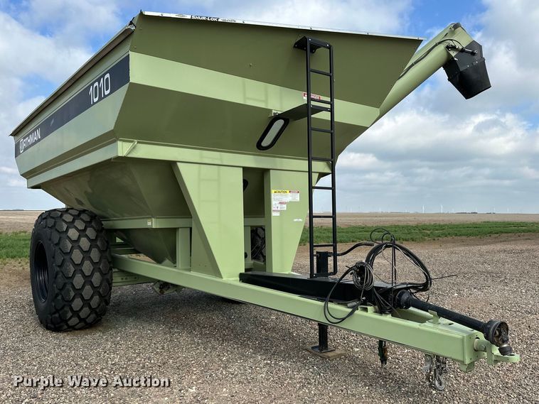 image for item OI9497 2016 Orthman 1010 grain cart