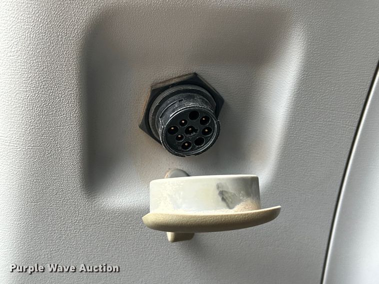 image for item DG4403 2008 Peterbilt  389 semi truck