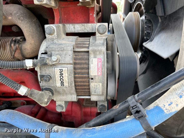 image for item DG4403 2008 Peterbilt  389 semi truck