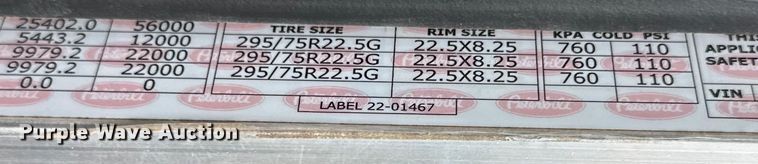 image for item DG4403 2008 Peterbilt  389 semi truck