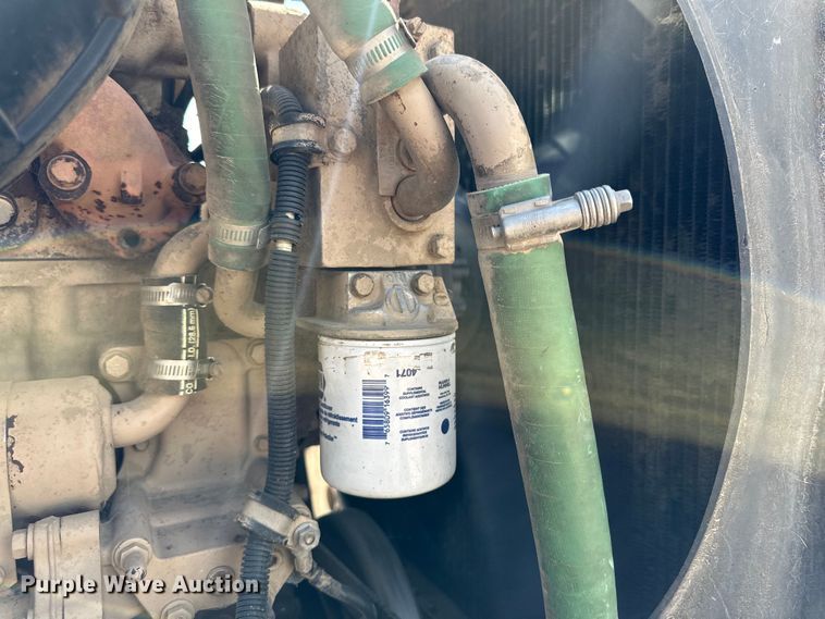 image for item DG4404 1990 Peterbilt 378 semi truck