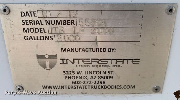 image for item DM7842 2013 Peterbilt 348 fuel truck