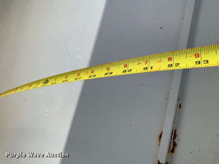 image for item DM7842 2013 Peterbilt 348 fuel truck