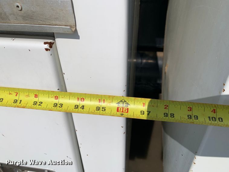 image for item DM7842 2013 Peterbilt 348 fuel truck