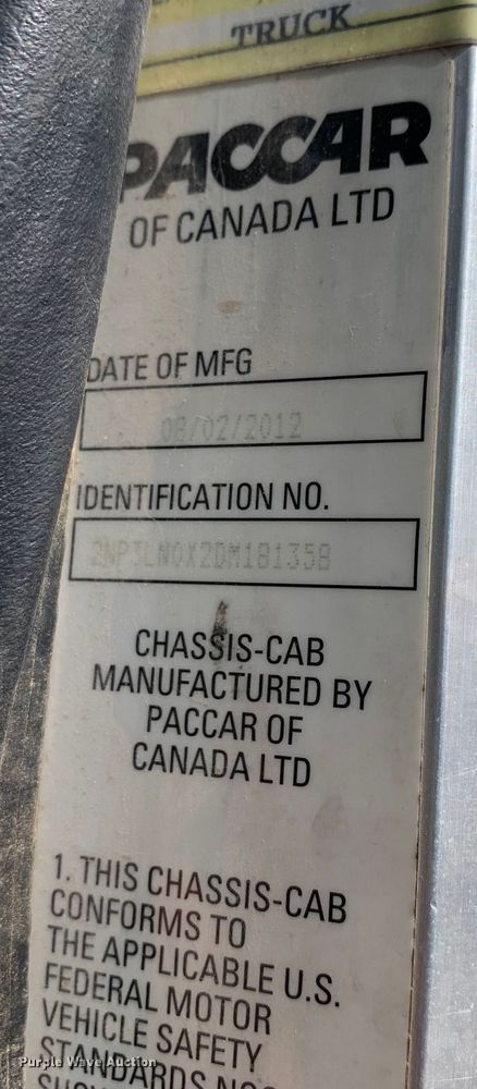 image for item DM7842 2013 Peterbilt 348 fuel truck