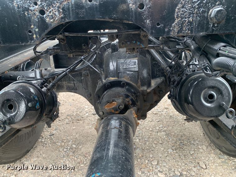 image for item DM7847 2005 International 9200i semi truck