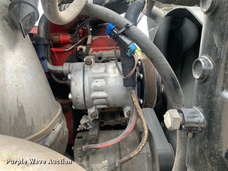 image for item DM7847 2005 International 9200i semi truck