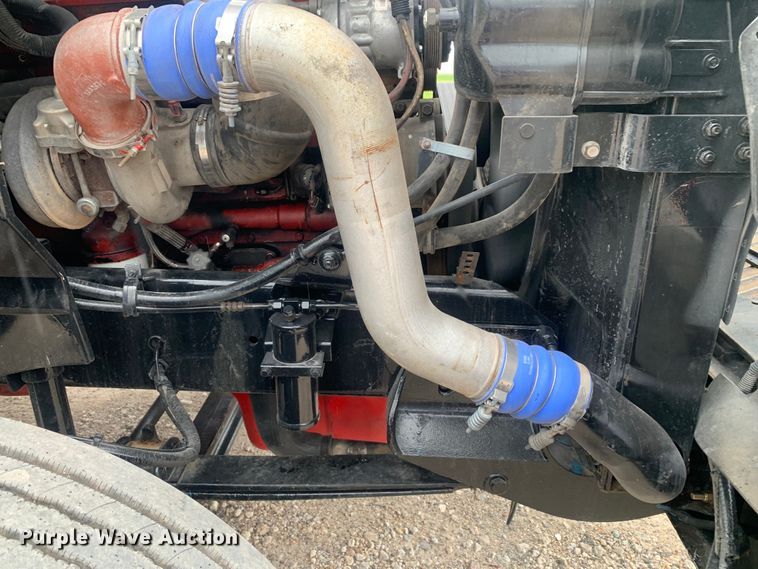 image for item DM7847 2005 International 9200i semi truck