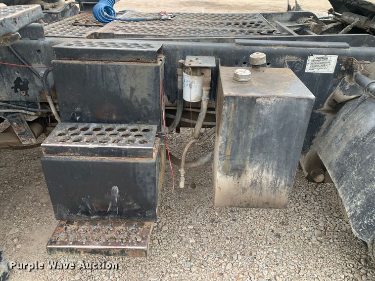 image for item DM7848 1993 Ottawa 30 yard truck