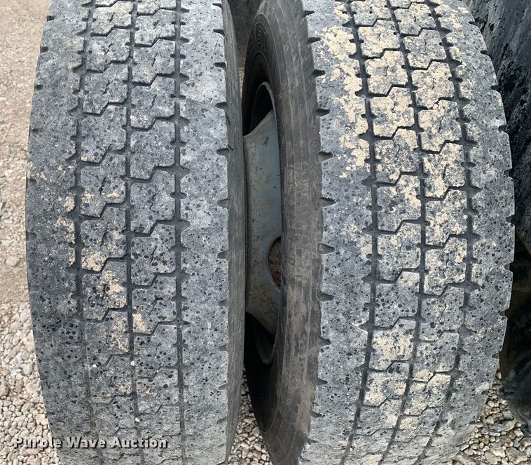 image for item DM7848 1993 Ottawa 30 yard truck