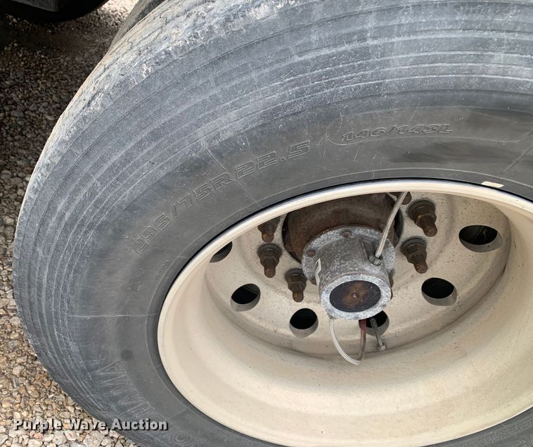 image for item DM7849 2015 Utility VS2RA refrigerated van trailer