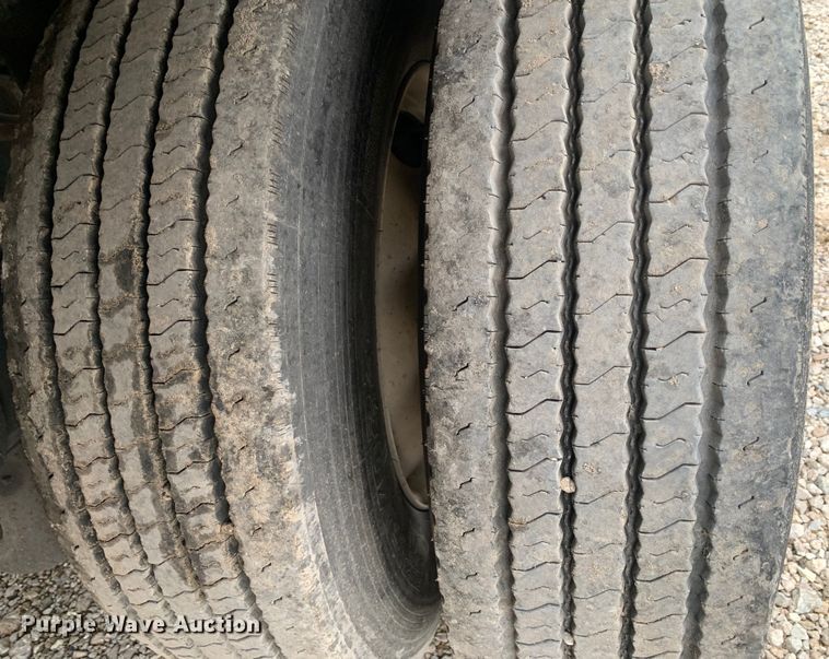 image for item DM7849 2015 Utility VS2RA refrigerated van trailer