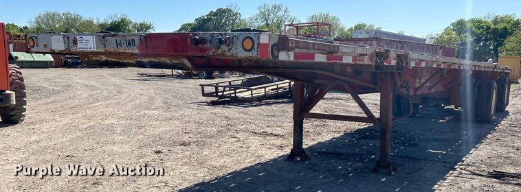 image for item DO1130 1990 Fruehauf  flatbed trailer