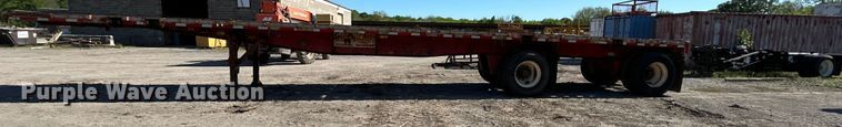 image for item DO1130 1990 Fruehauf  flatbed trailer