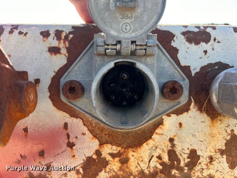 image for item DO1130 1990 Fruehauf  flatbed trailer