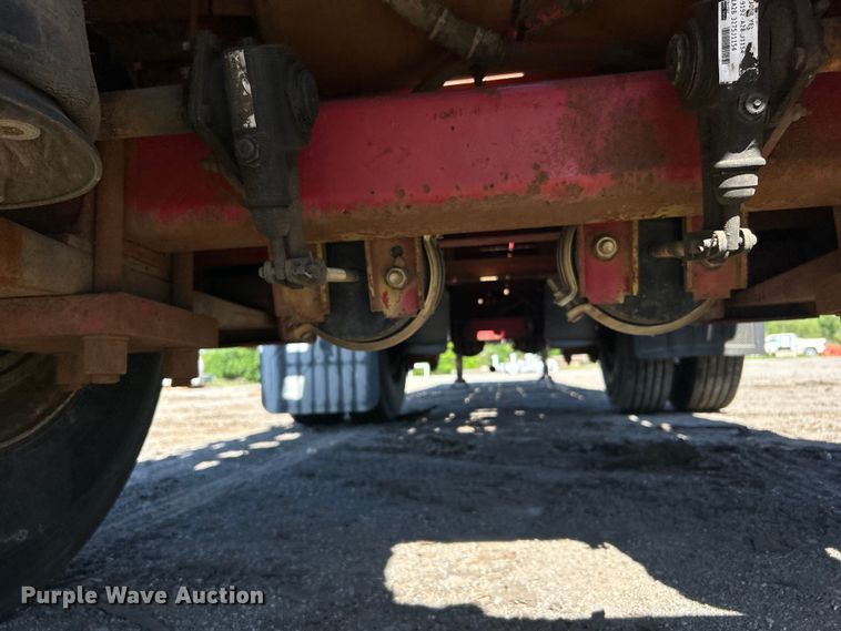 image for item DO1130 1990 Fruehauf  flatbed trailer