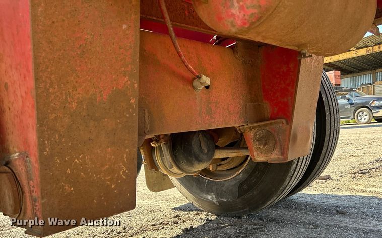 image for item DO1130 1990 Fruehauf  flatbed trailer